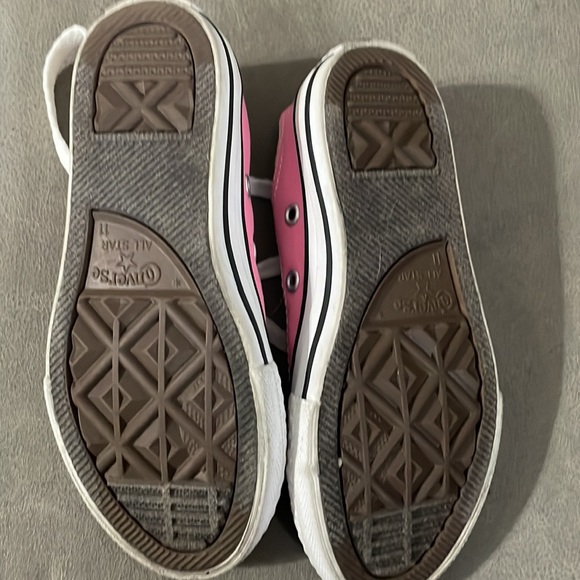 Girls size 11 worn once - Picture 4 of 6